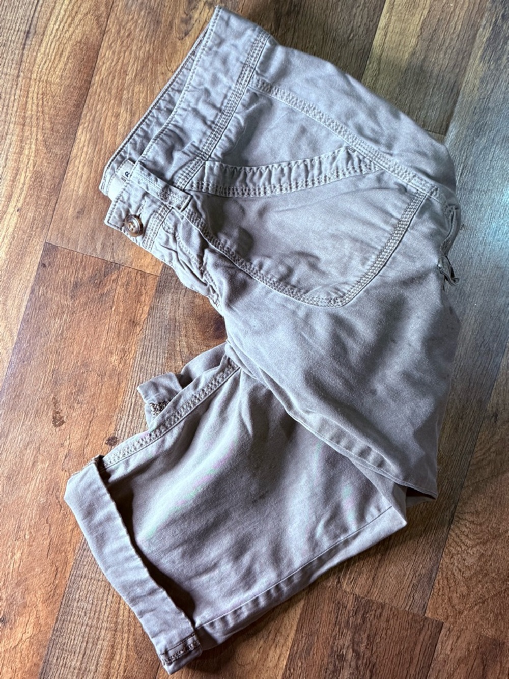 Y2K Old Navy Cargo Capris - Picture 4 of 4
